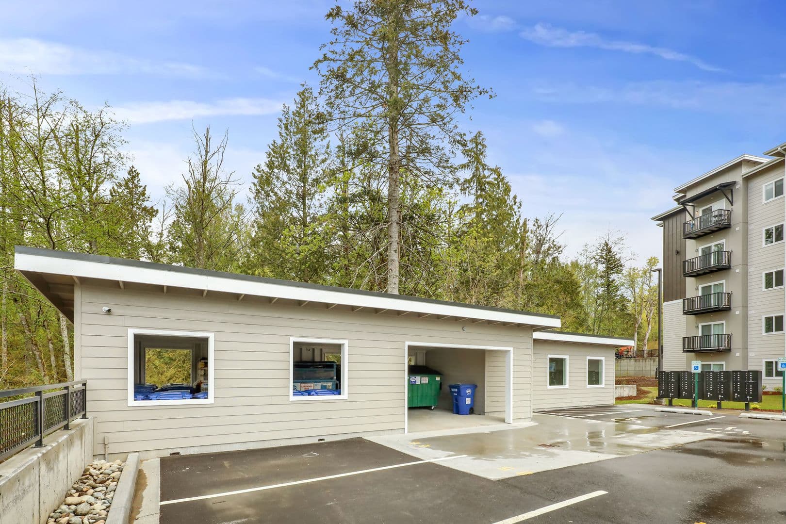 Bellingham Apartment: 4265 Creston Way