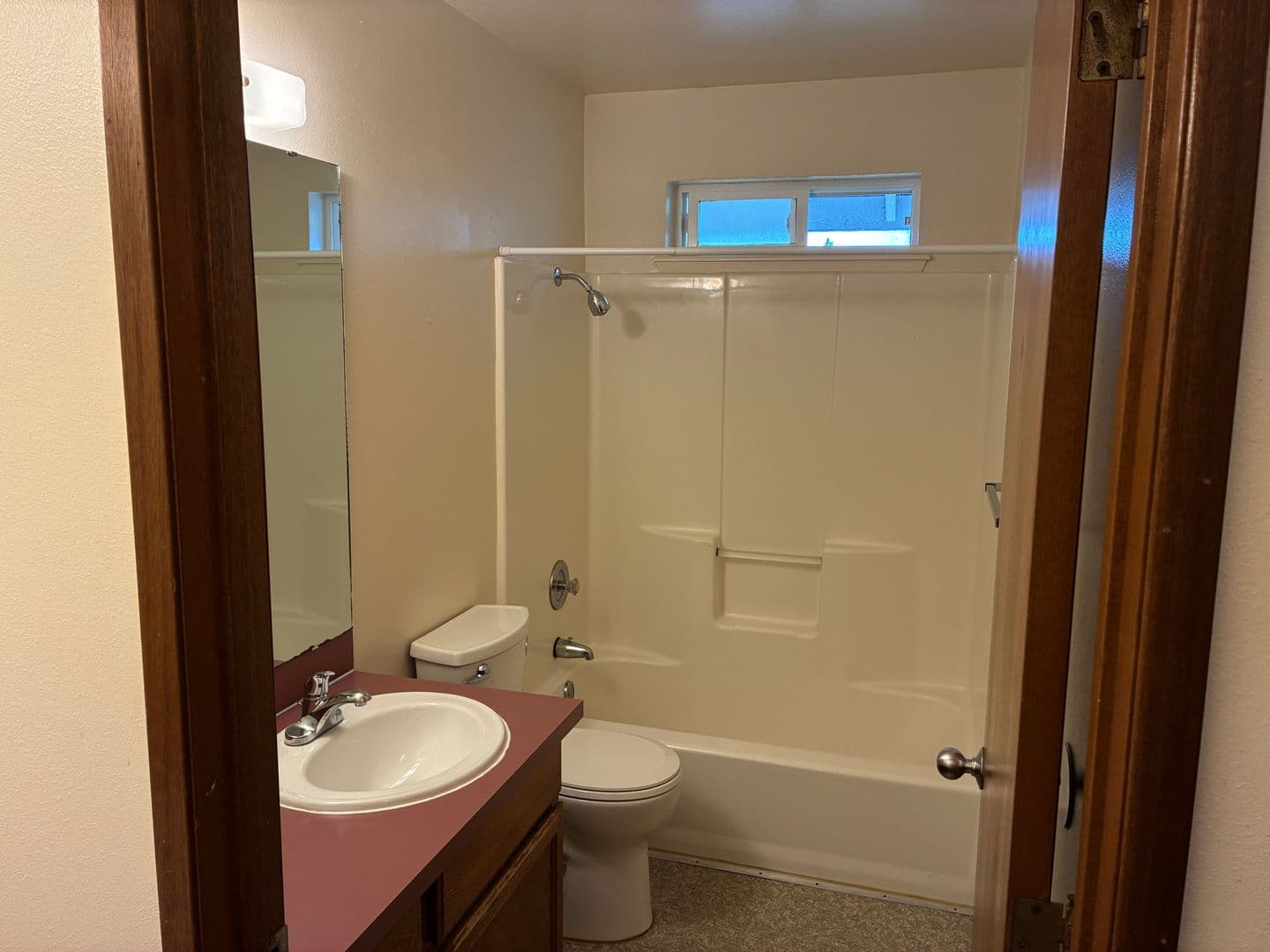 Bellingham Apartment: 907 21st St