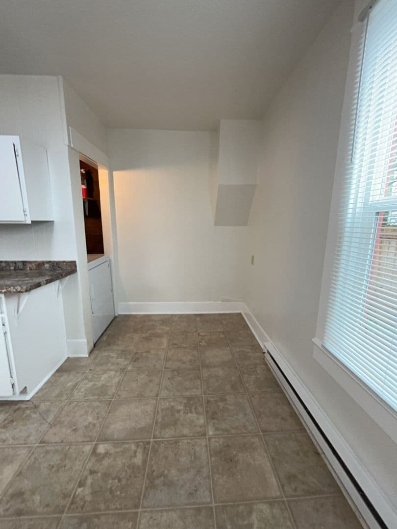 Bellingham House: 2006 J Street