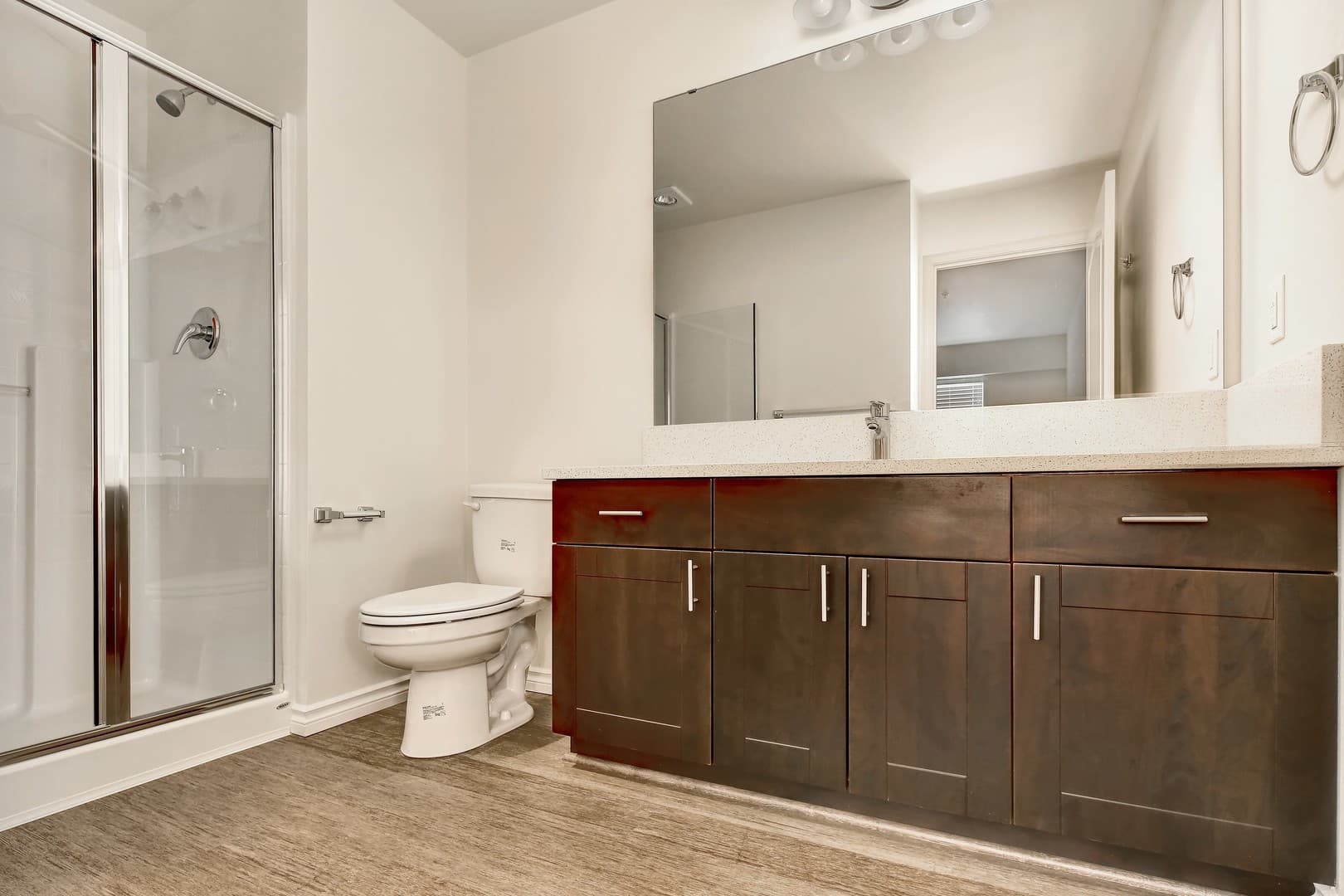 Lynden Apartment: 8881-8885 Depot Rd