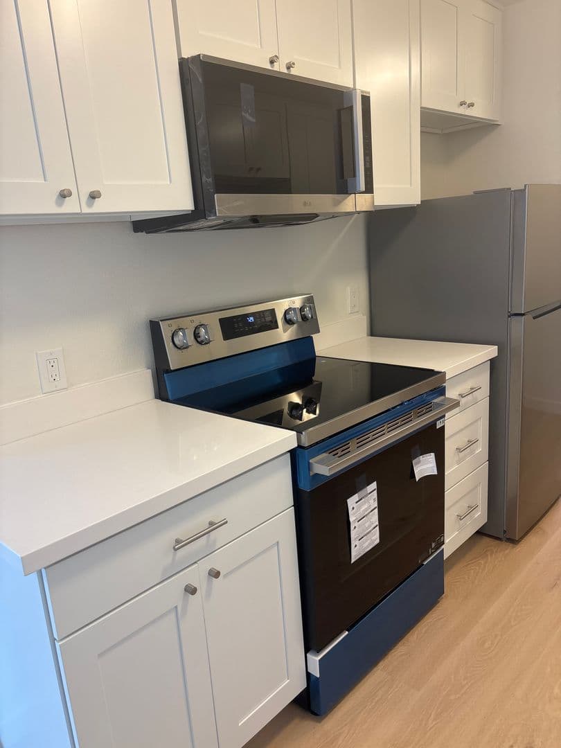 Bellingham Apartment: 490 S. State St