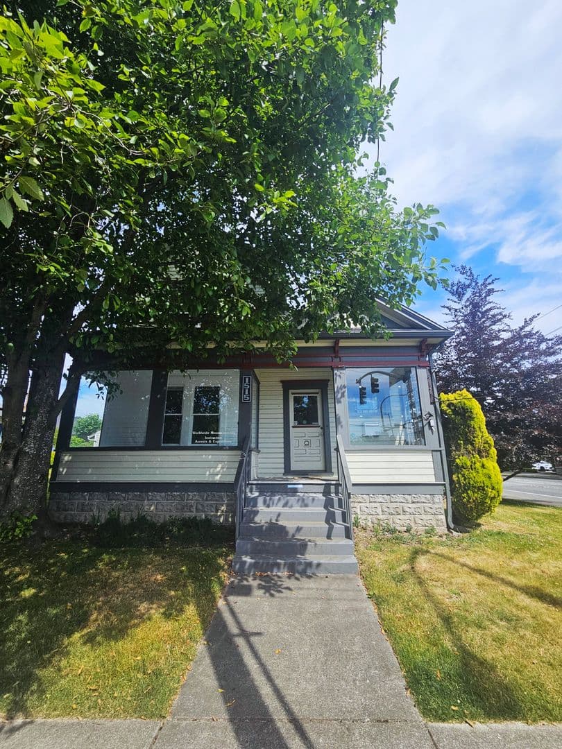 Bellingham House: 1515 12th Street - 1515