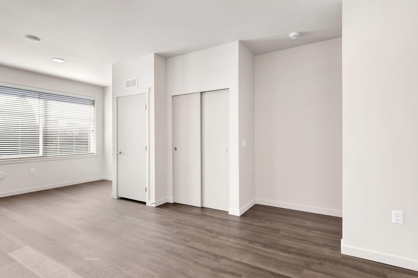 Bellingham Apartment: 1818 D Street