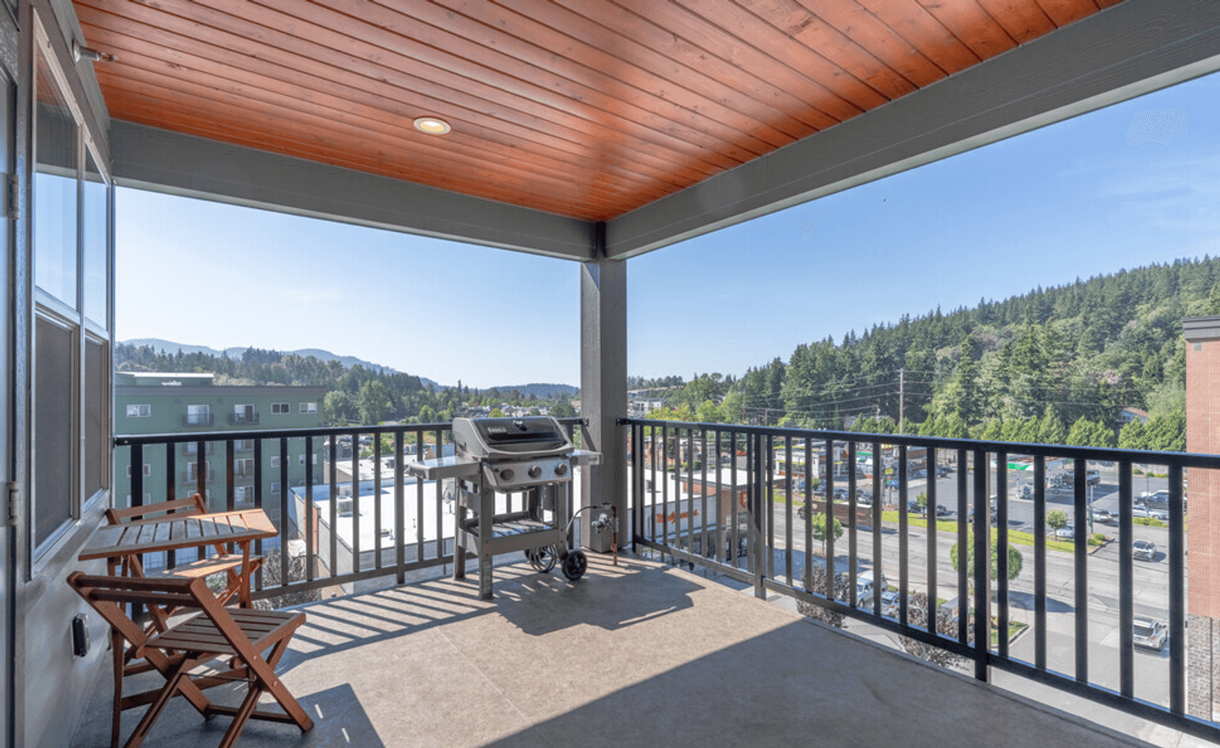 Bellingham Apartment: 109 Samish Way & 112 37th Street