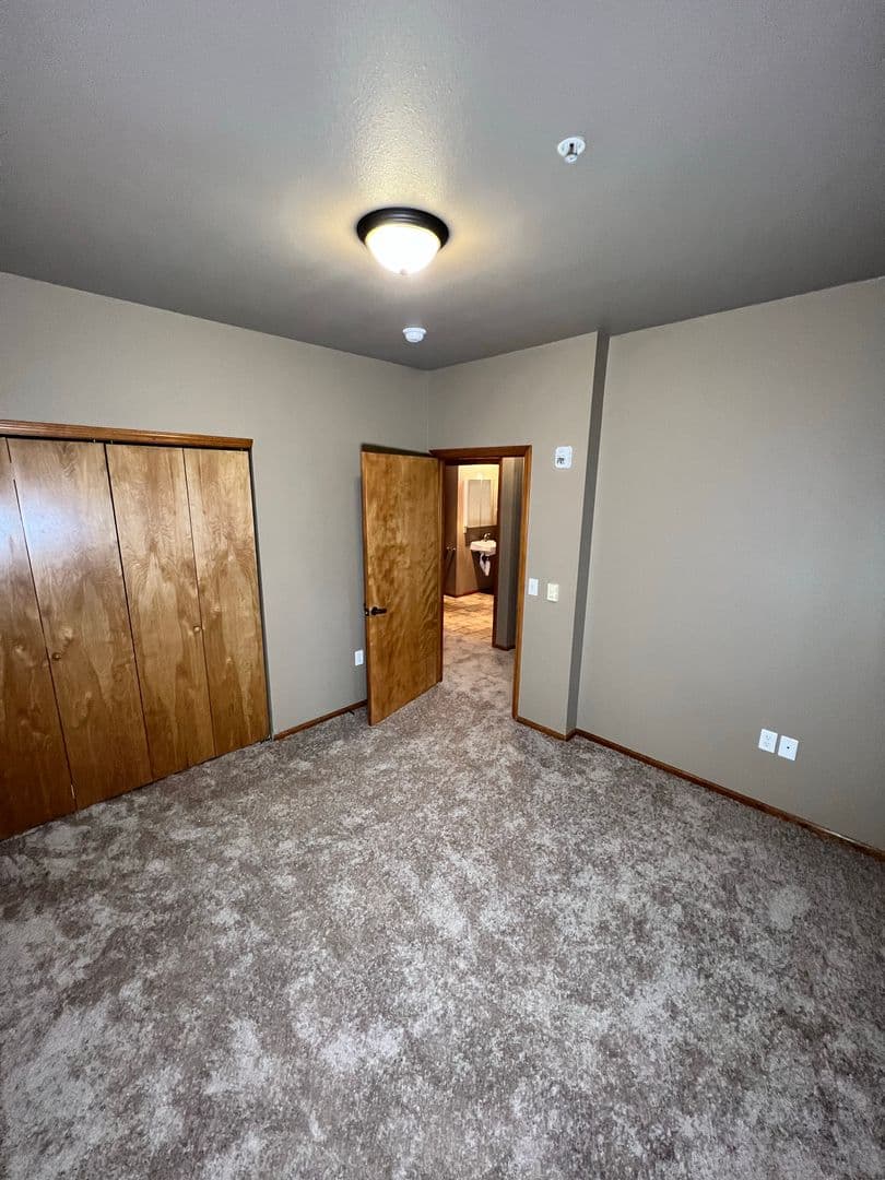 Bellingham Apartment: 1026 22nd Street