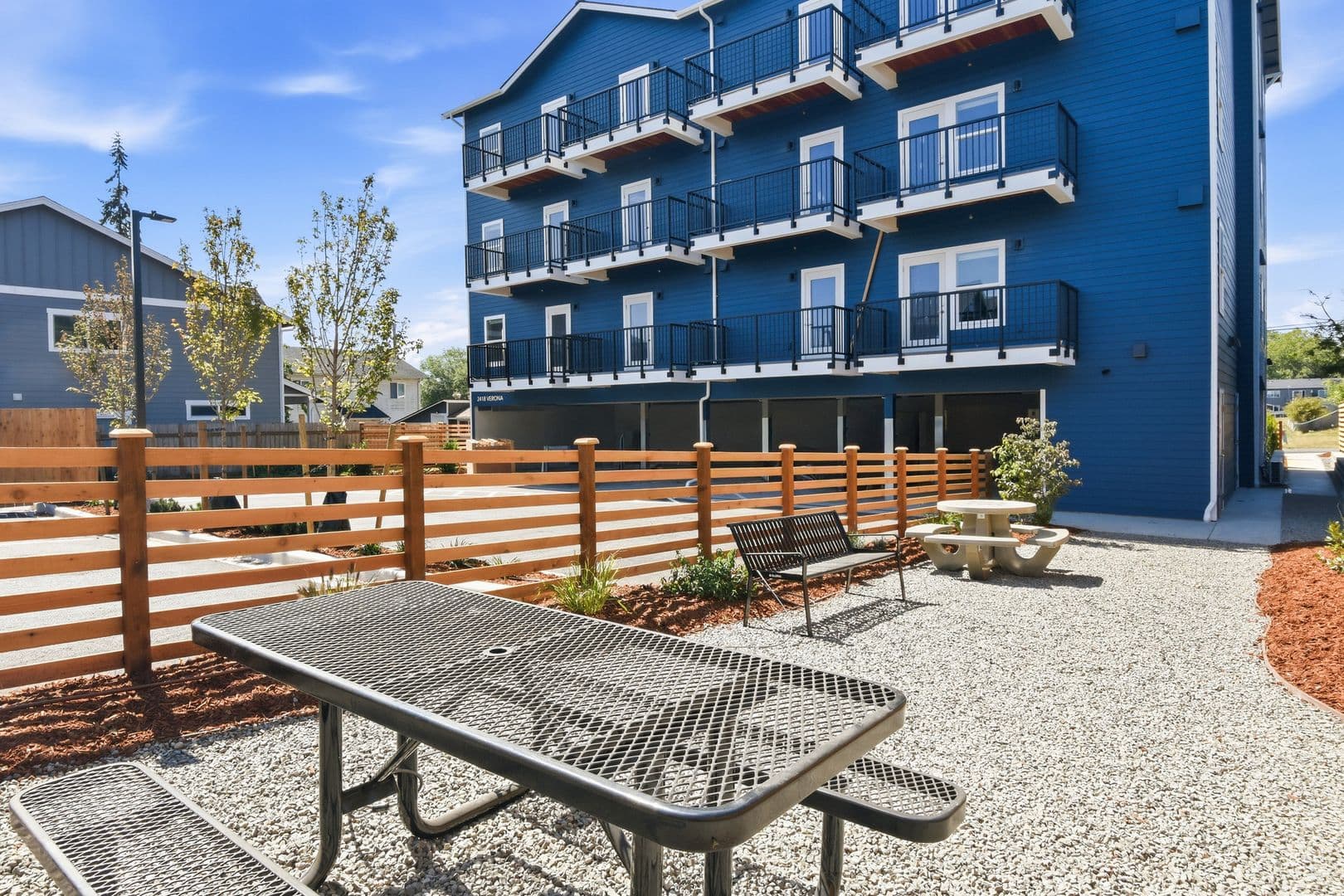Bellingham Apartment: 2418 Verona Street