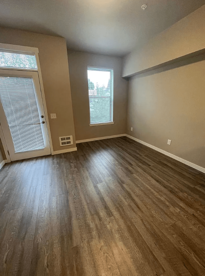 Bellingham Apartment: 1303 Dupont Street