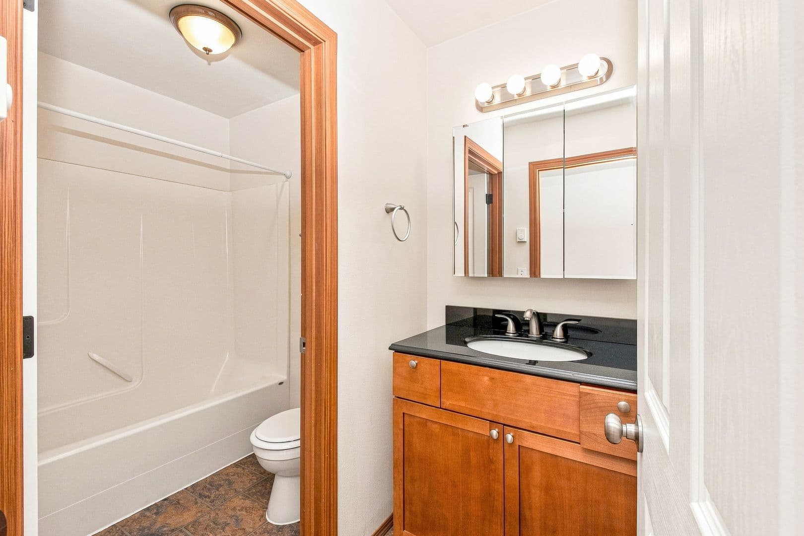 Bellingham Apartment: 610-624 32nd Street