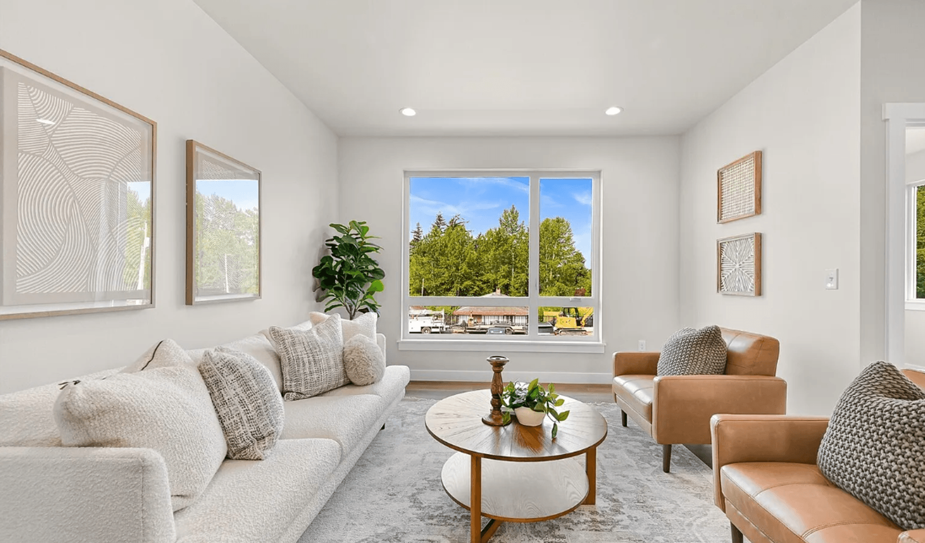 Bellingham Apartment: 217-219 Prince Ave