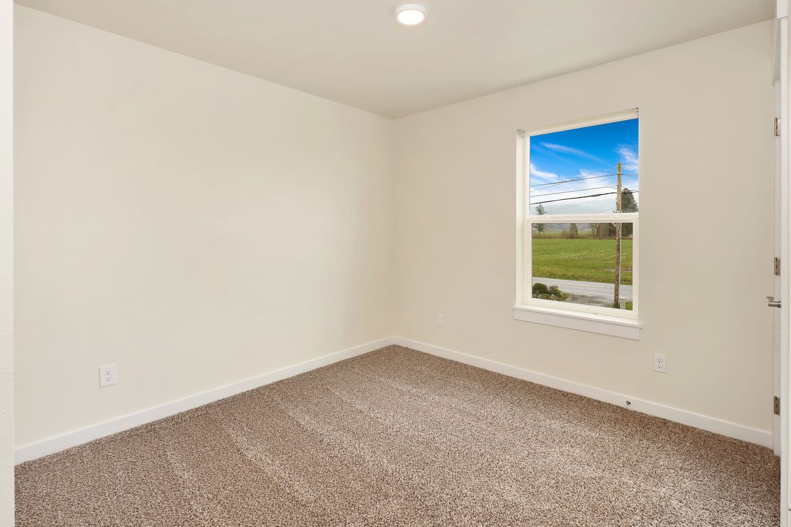 Sumas Apartment: 404-412 W. Front Street