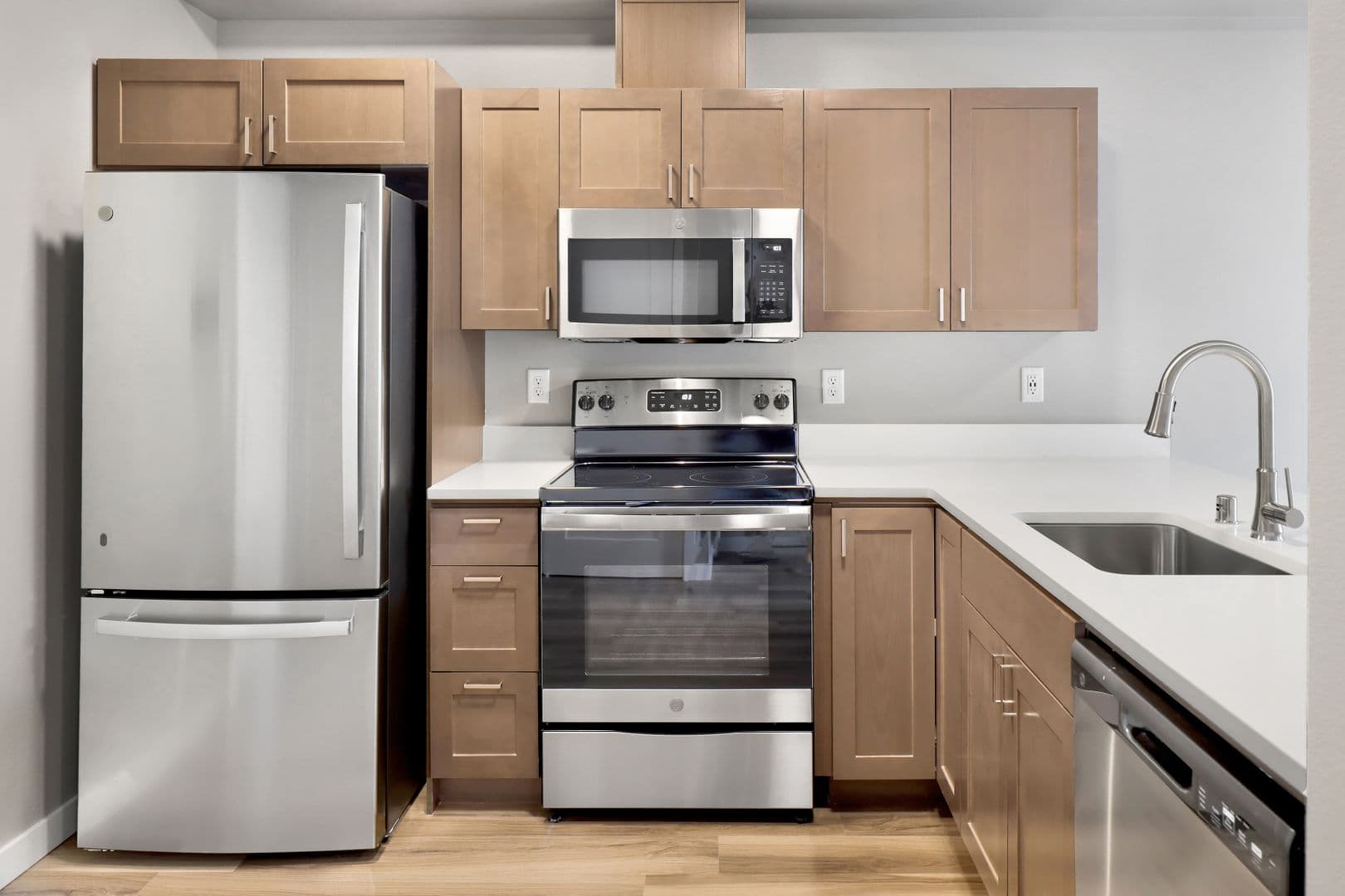 Bellingham Apartment: 4265 Creston Way