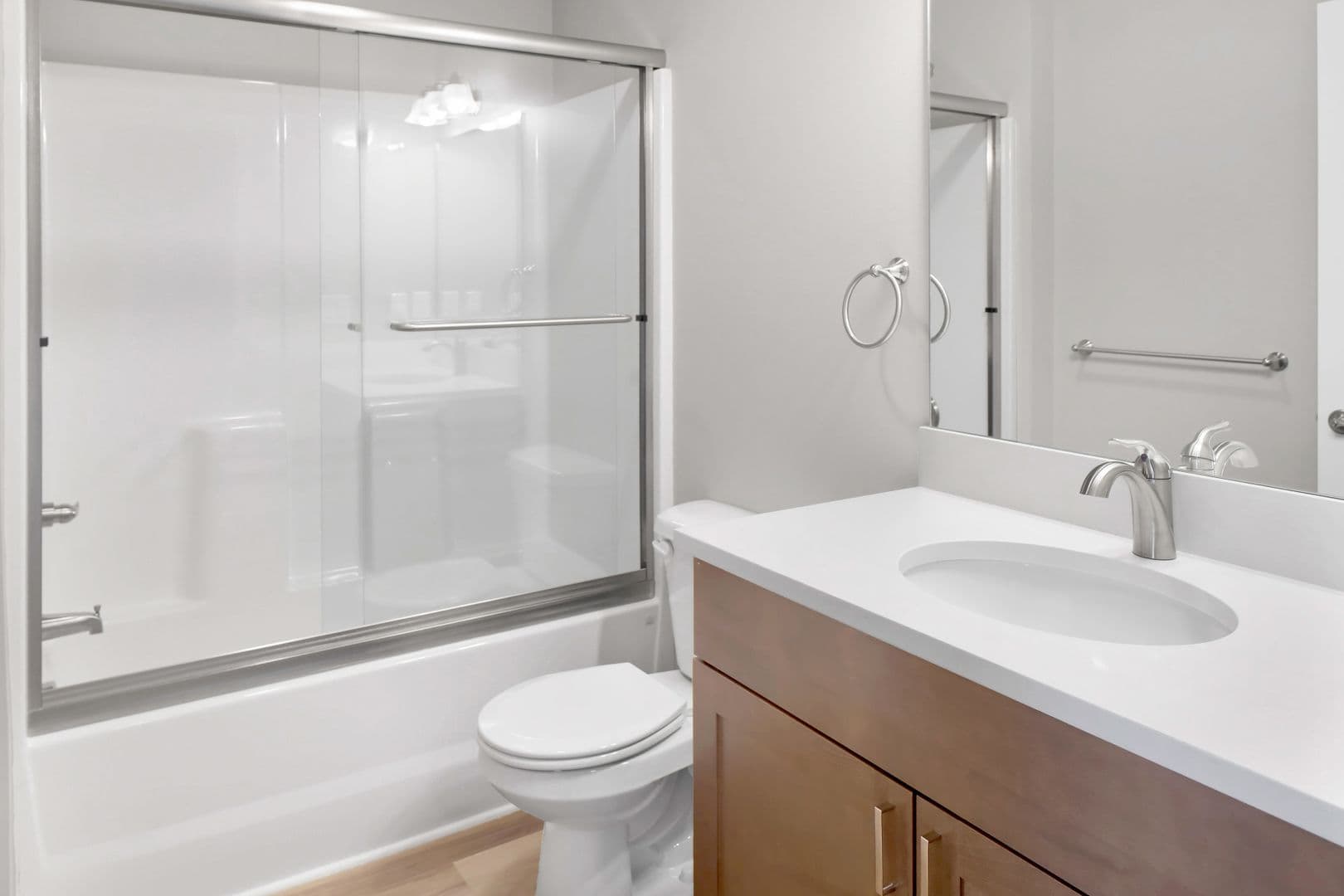 Bellingham Apartment: 4265 Creston Way