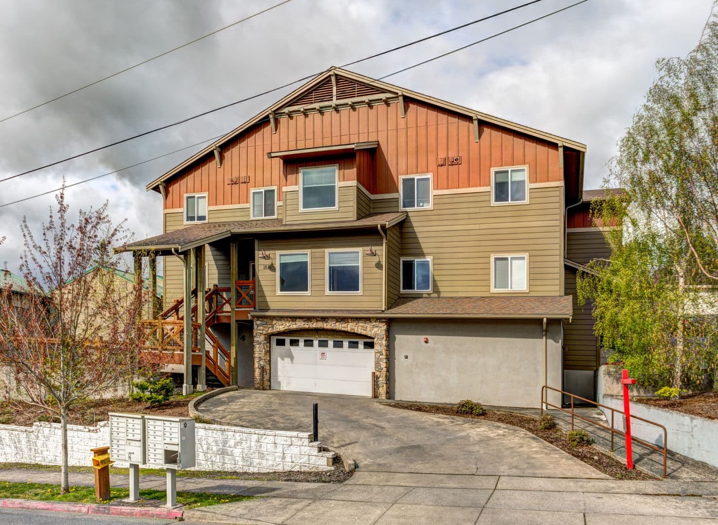 Bellingham Apartment: 1026 22nd Street