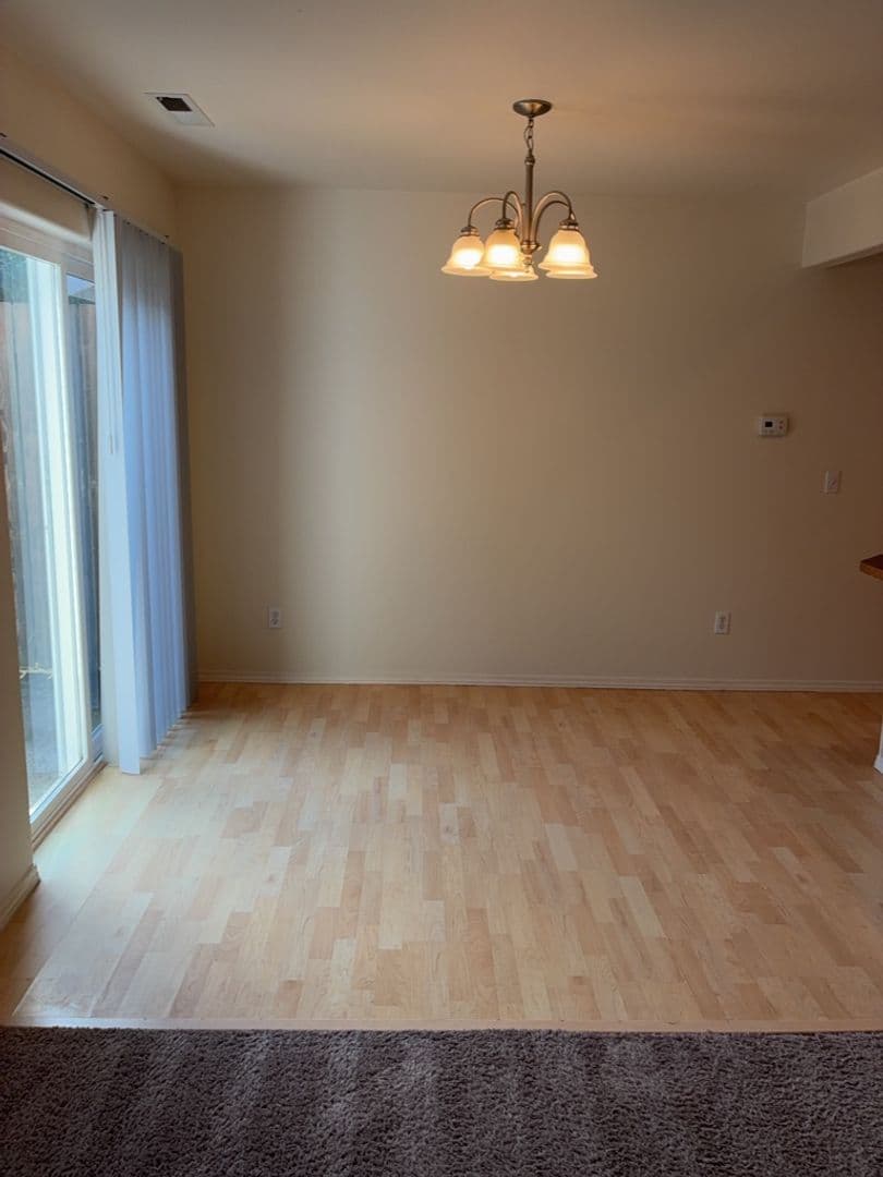 Blaine Apartment: 220 14th Street