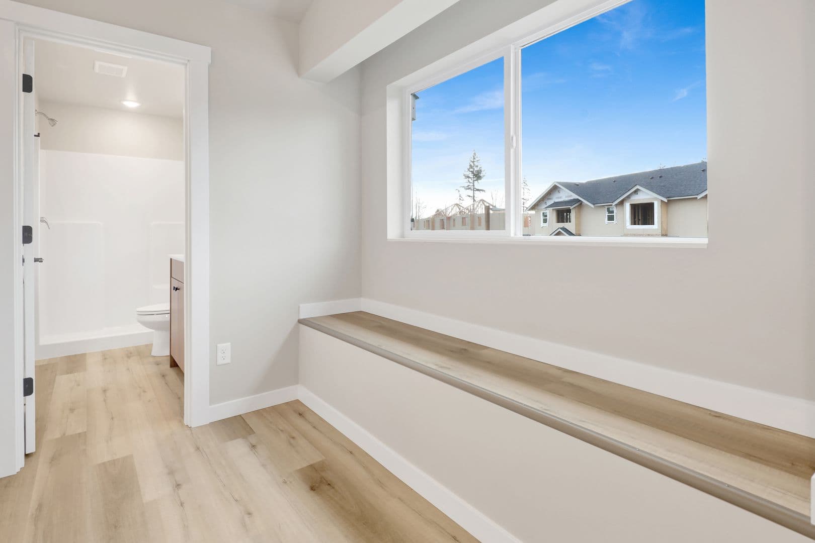 Blaine Apartment: 2722 Oleander Loop