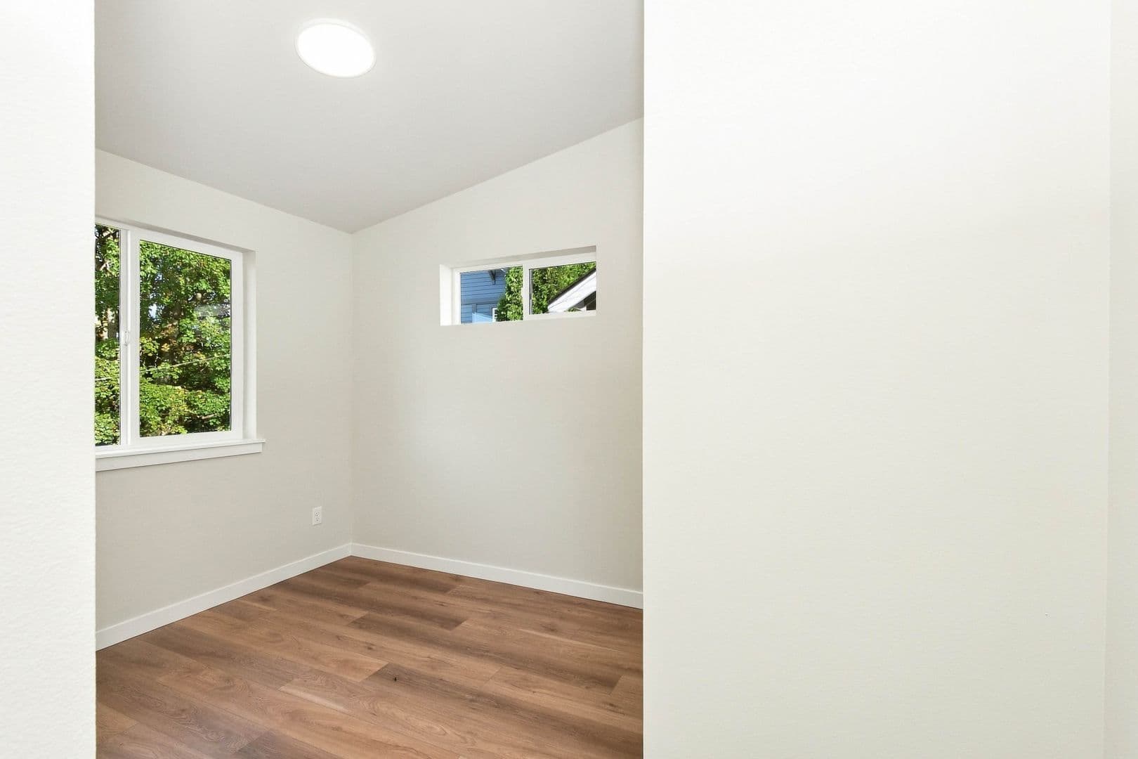 Bellingham Apartment: 1019 Jersey Street