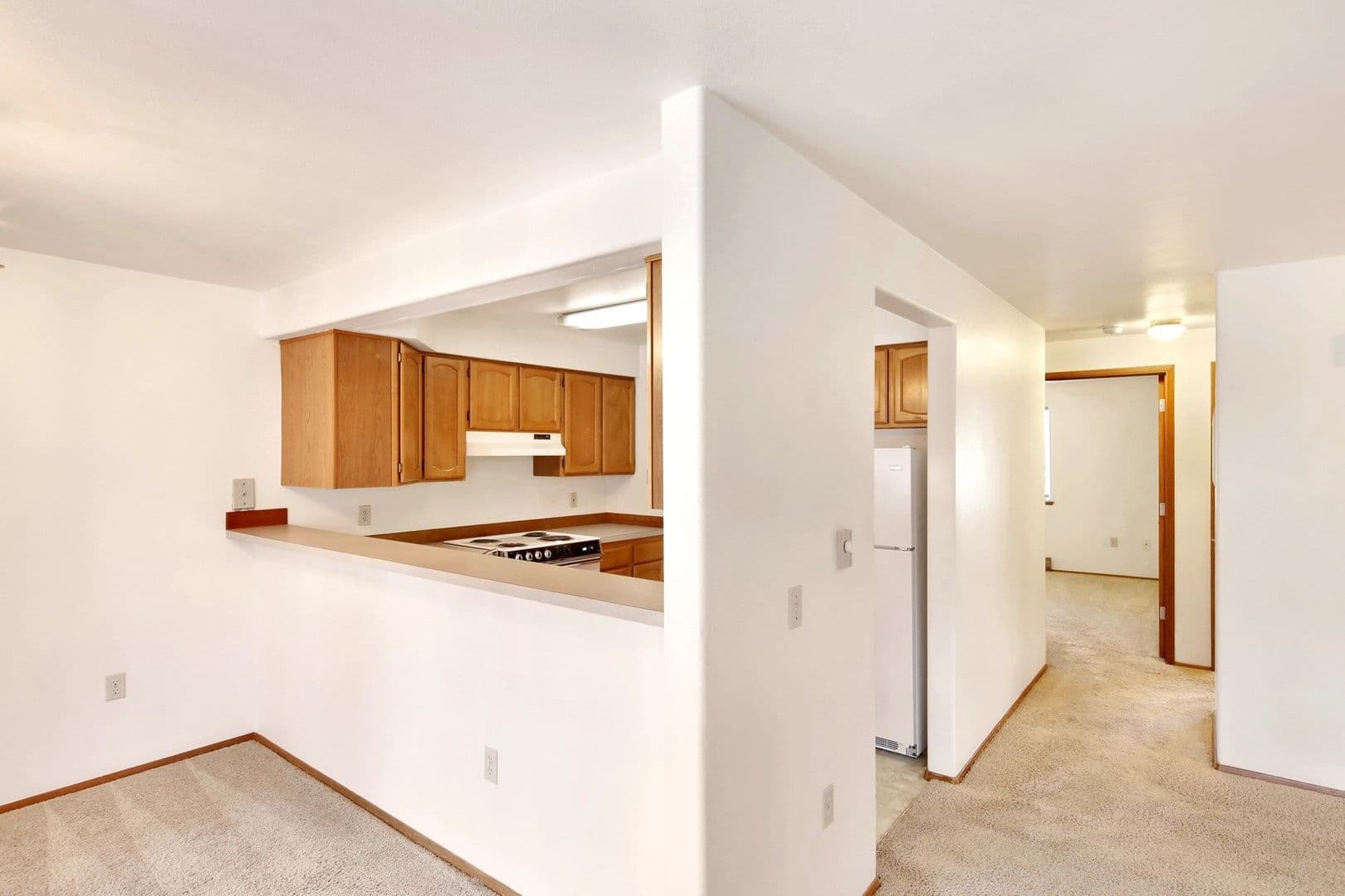 Bellingham Apartment: 2631,2635,2639,2643,2647 W Maplewood Avenue