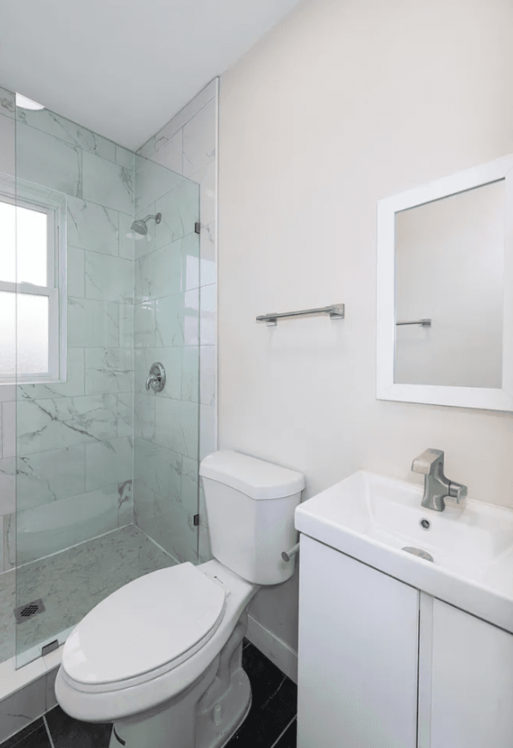 Maplewood Apartment: 7389 Maple Ave.