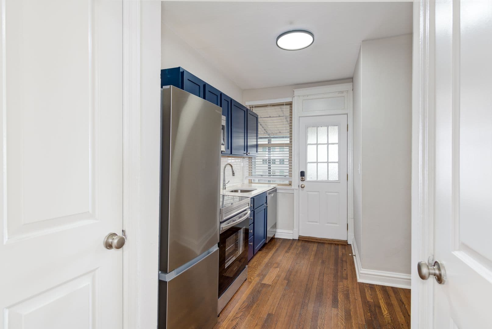 St. Louis Apartment: 1014 Oakview Place