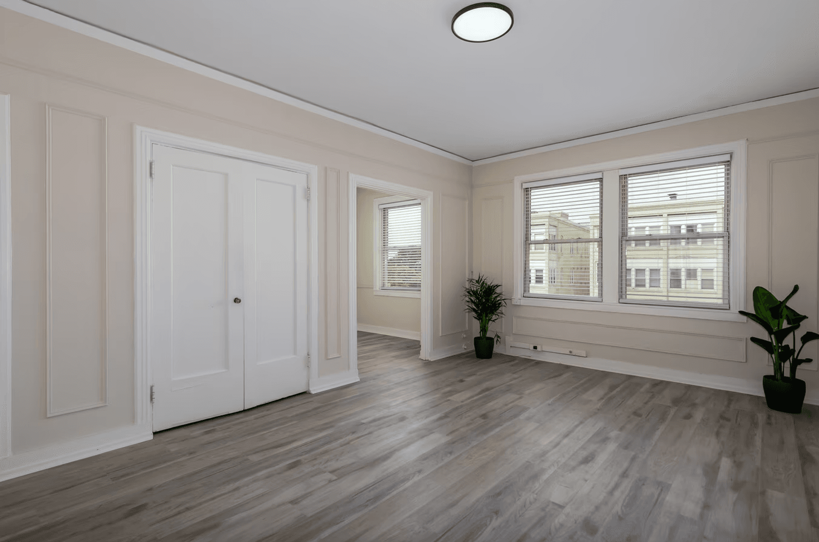 Saint Louis Apartment: 4961 Laclede Ave