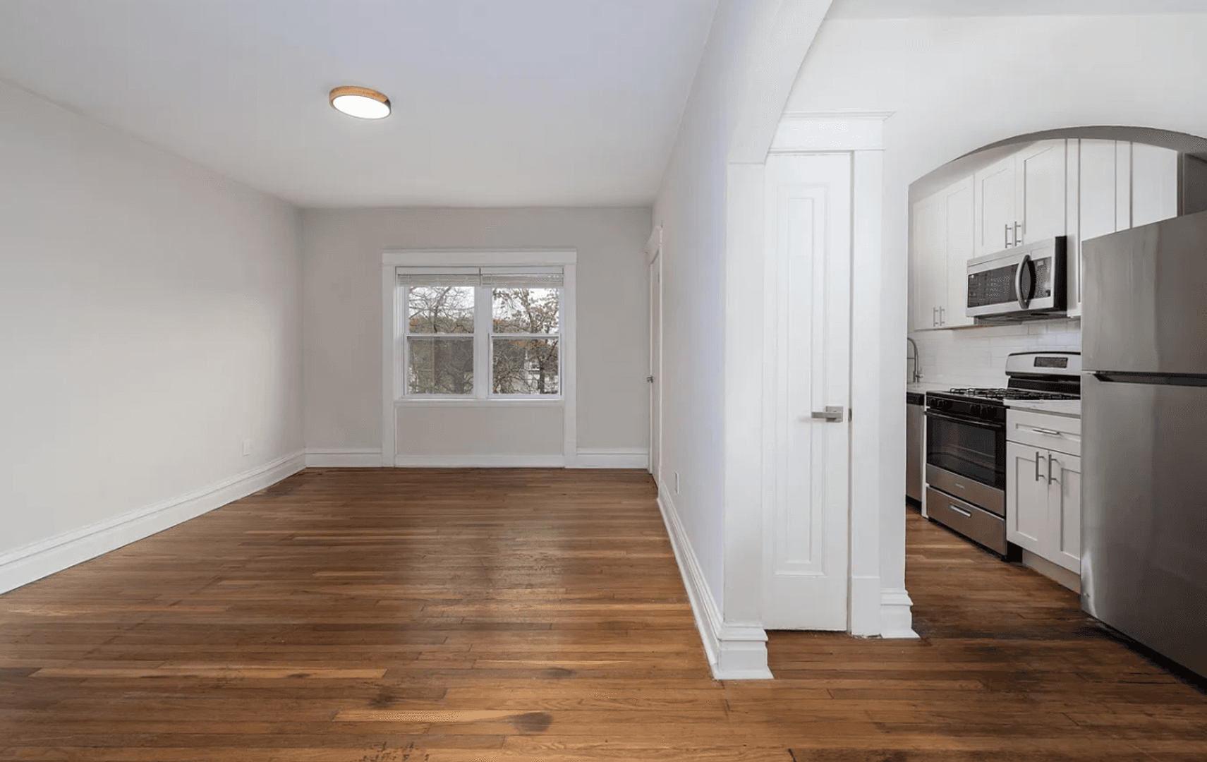 Maplewood Apartment: 7389 Maple Ave.