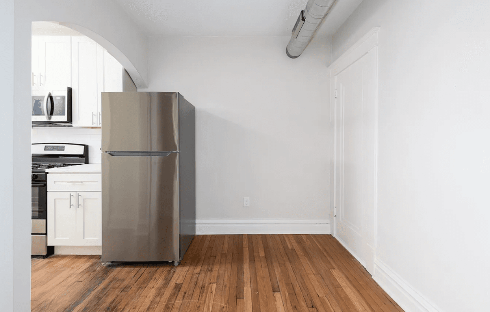 Maplewood Apartment: 7389 Maple Ave.