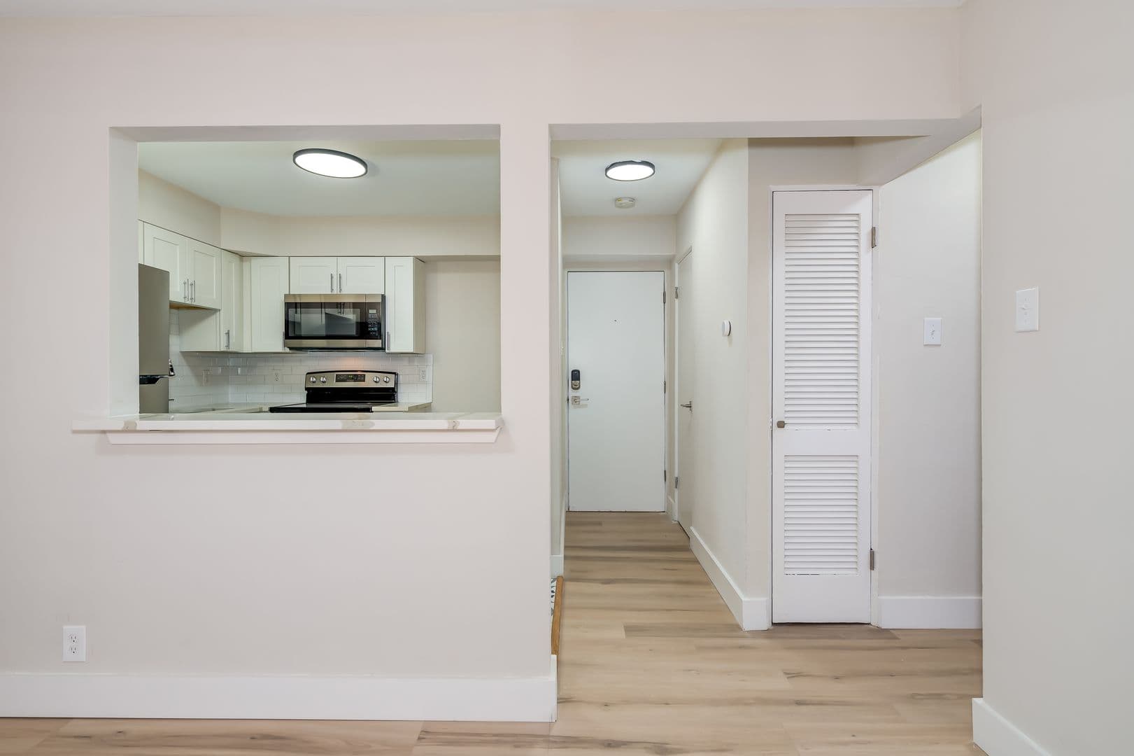 St. Louis Apartment: 3710 Greenwood Blvd