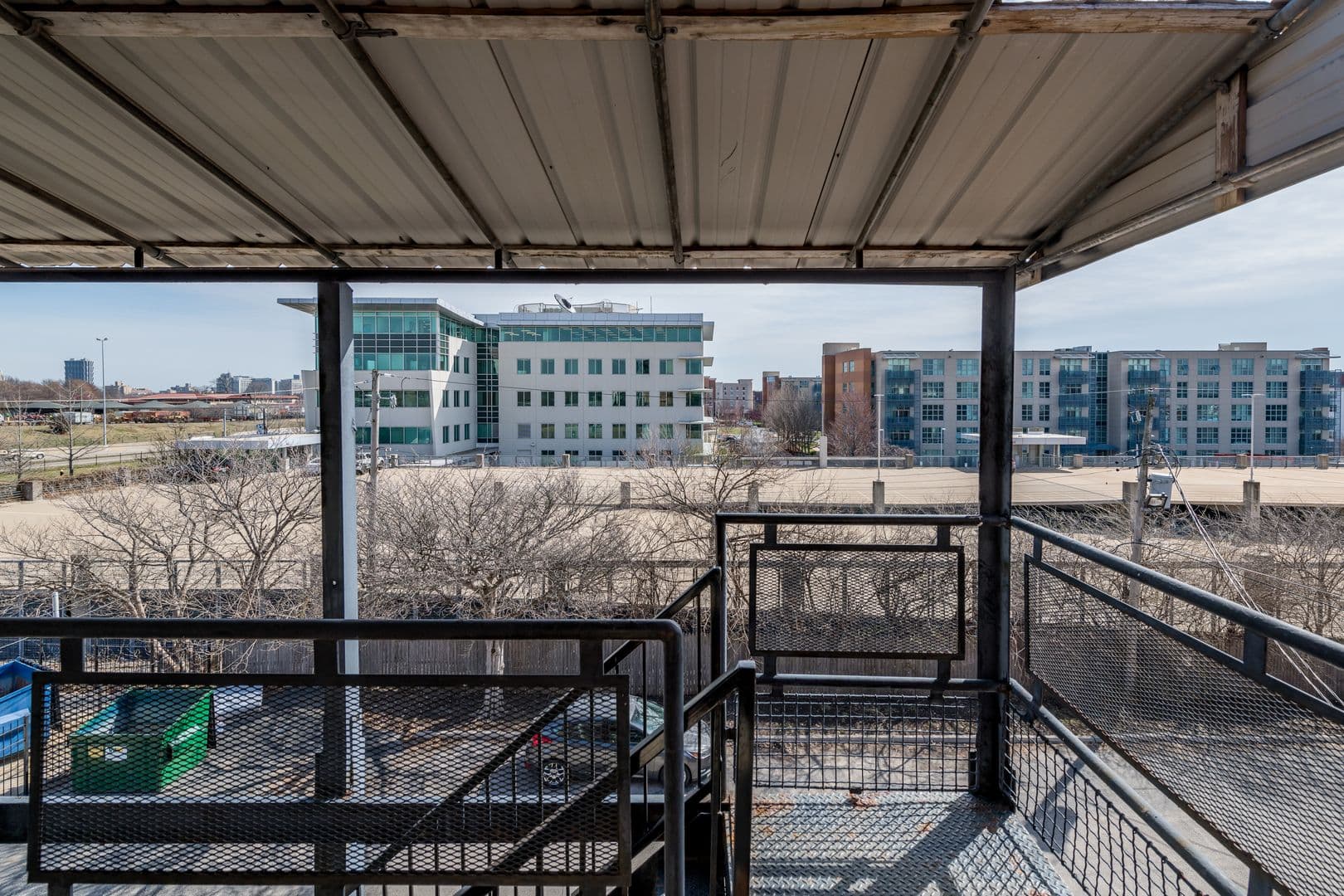 St. Louis Apartment: 1014 Oakview Place