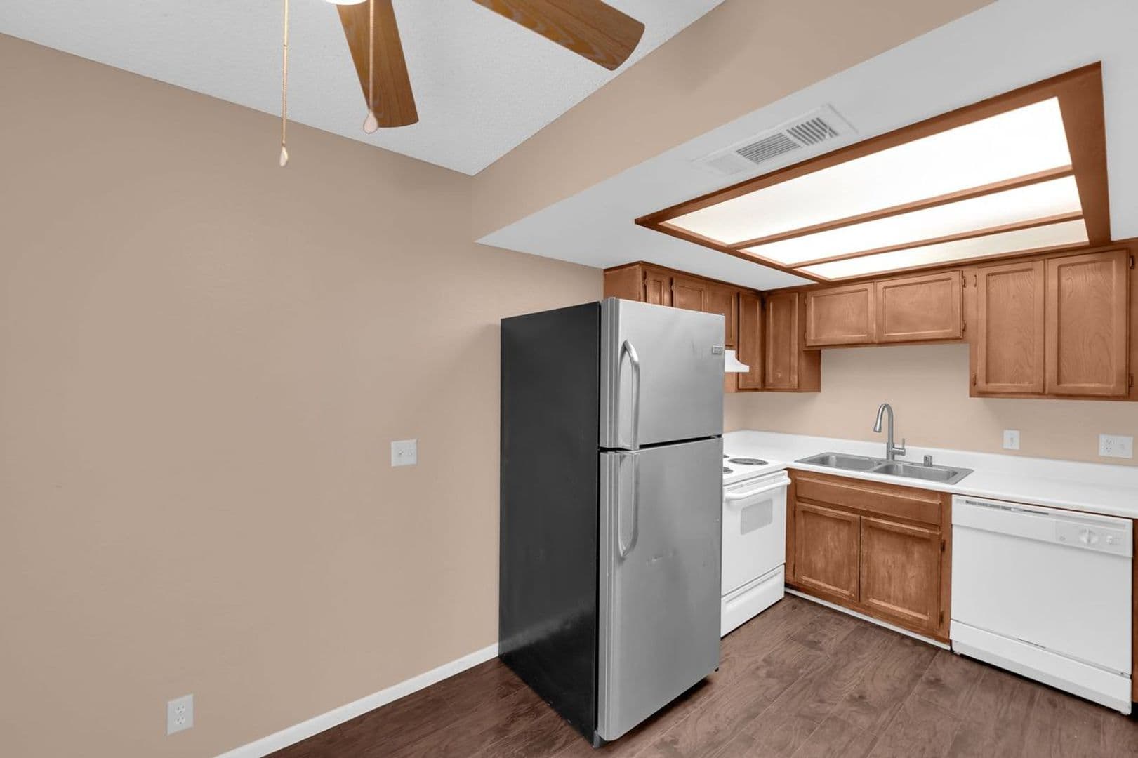 Las Vegas House: 4300 N Lamont St Unit 251