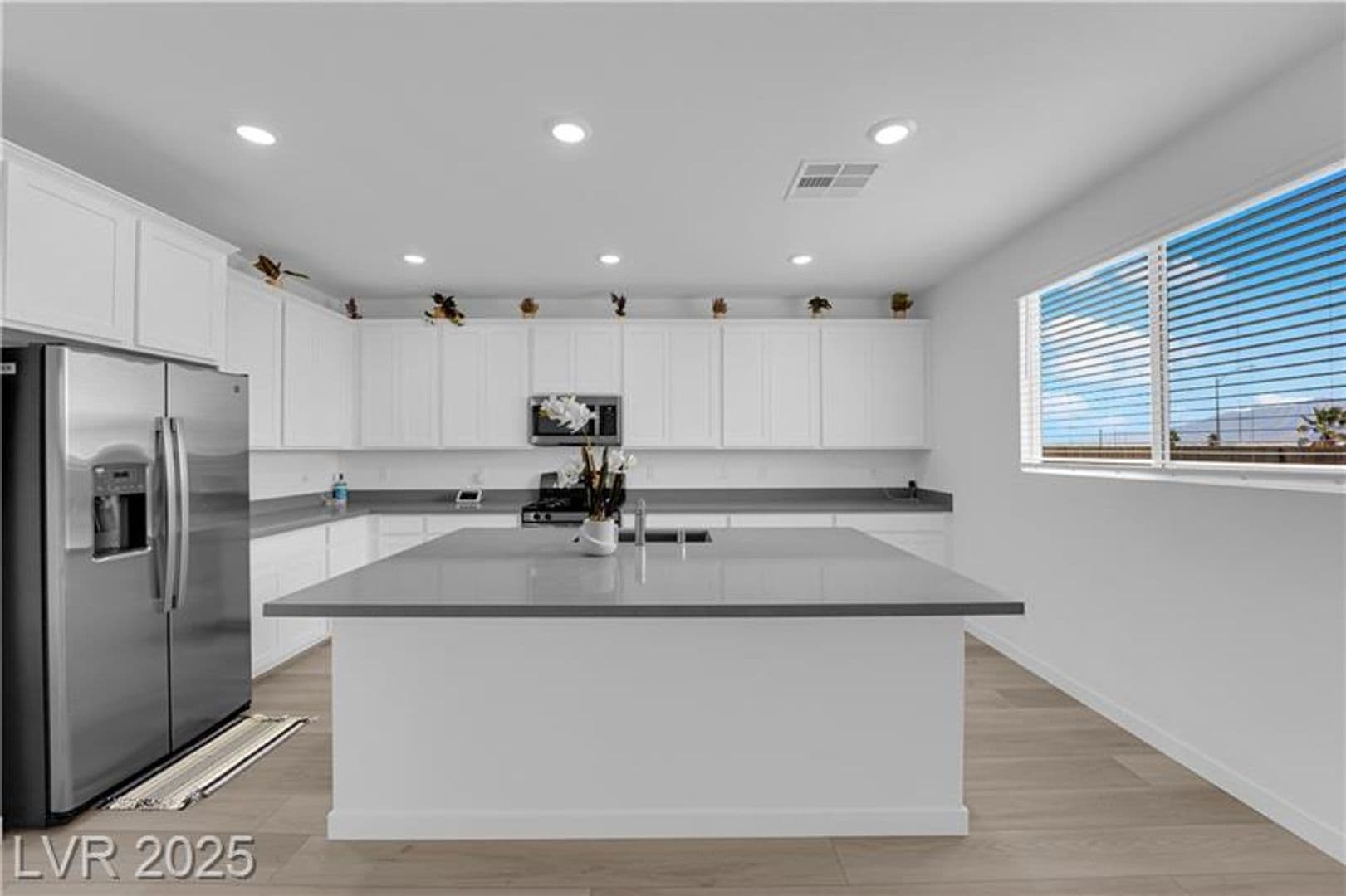 Las Vegas House: 6704 Chargehand Ave
