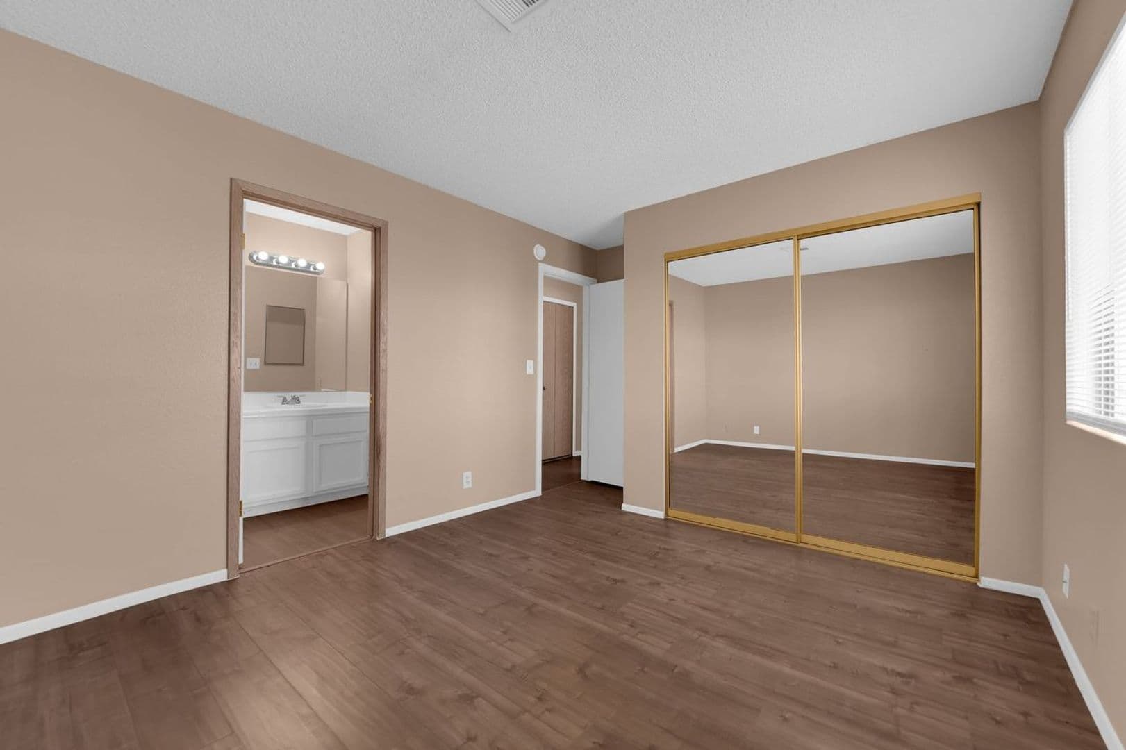 Las Vegas House: 4300 N Lamont St Unit 251