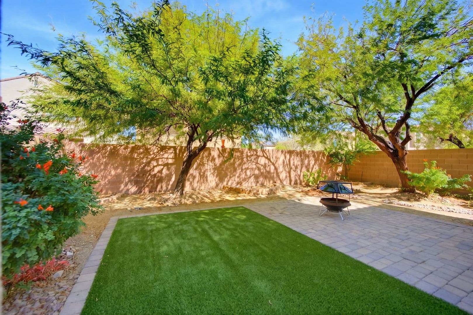 Las Vegas House: 6960 Nordalpino Ave