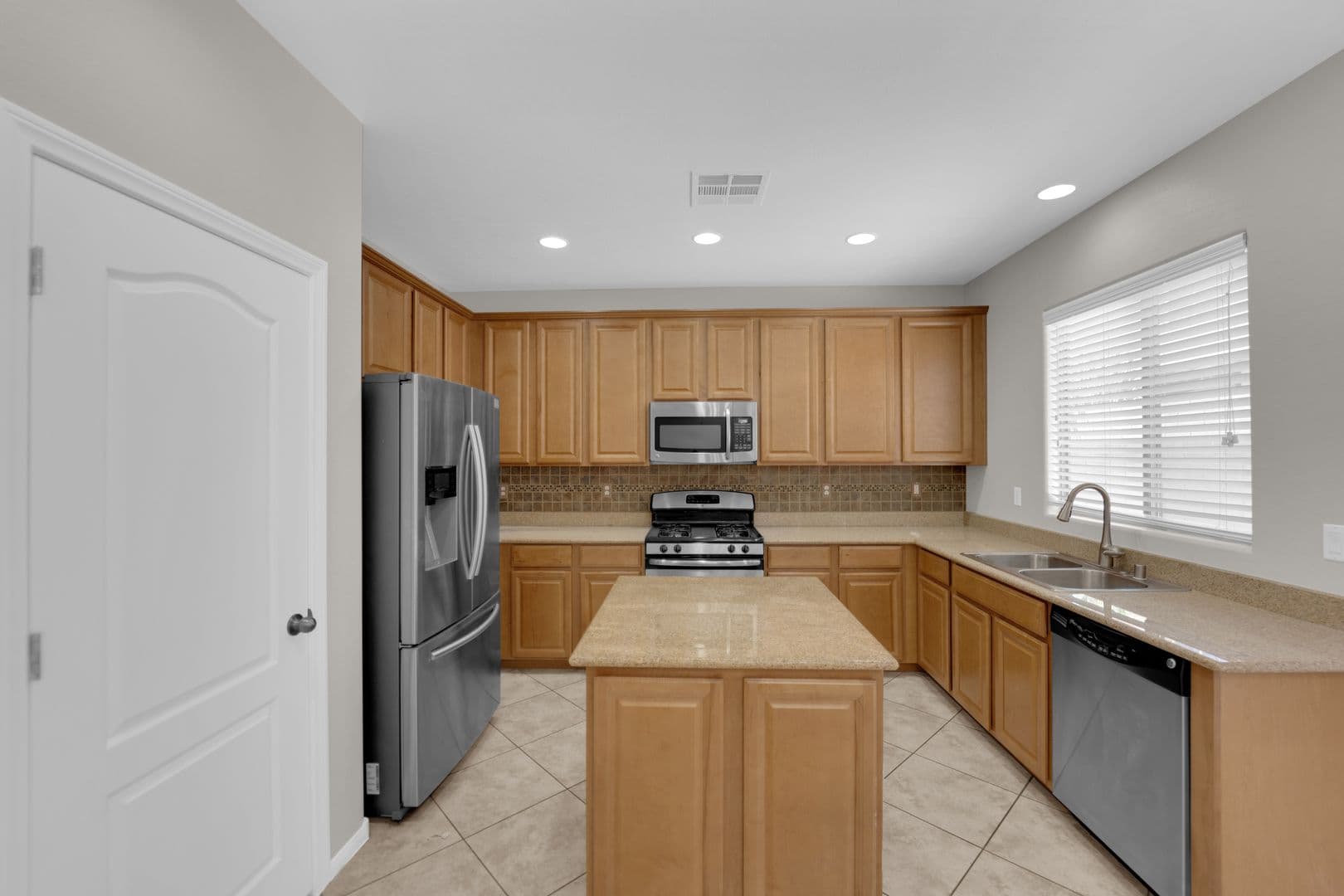 Henderson House: 685 Calamus Palm Place
