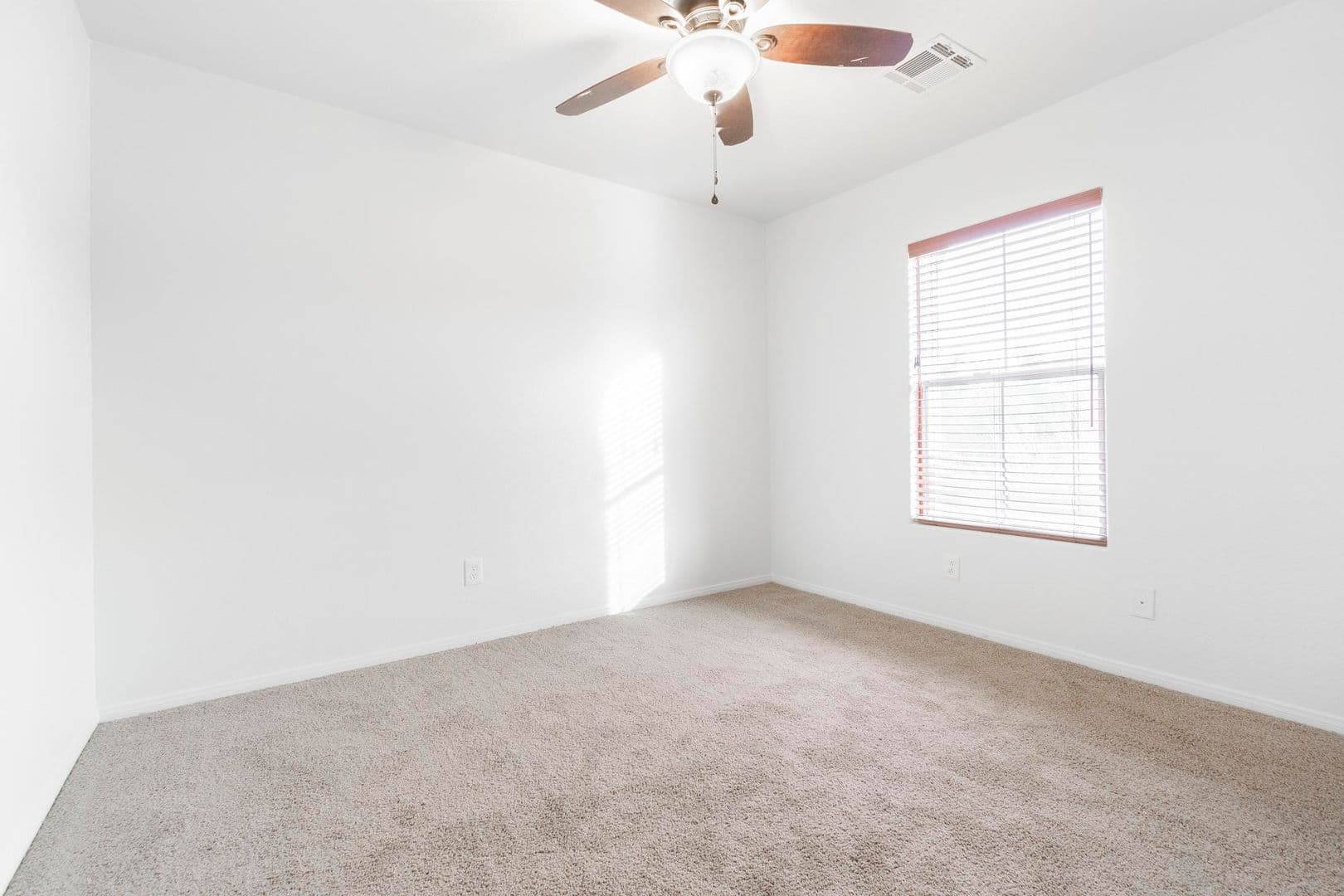 LAS VEGAS House: 11576 ARUBA BEACH AVE.