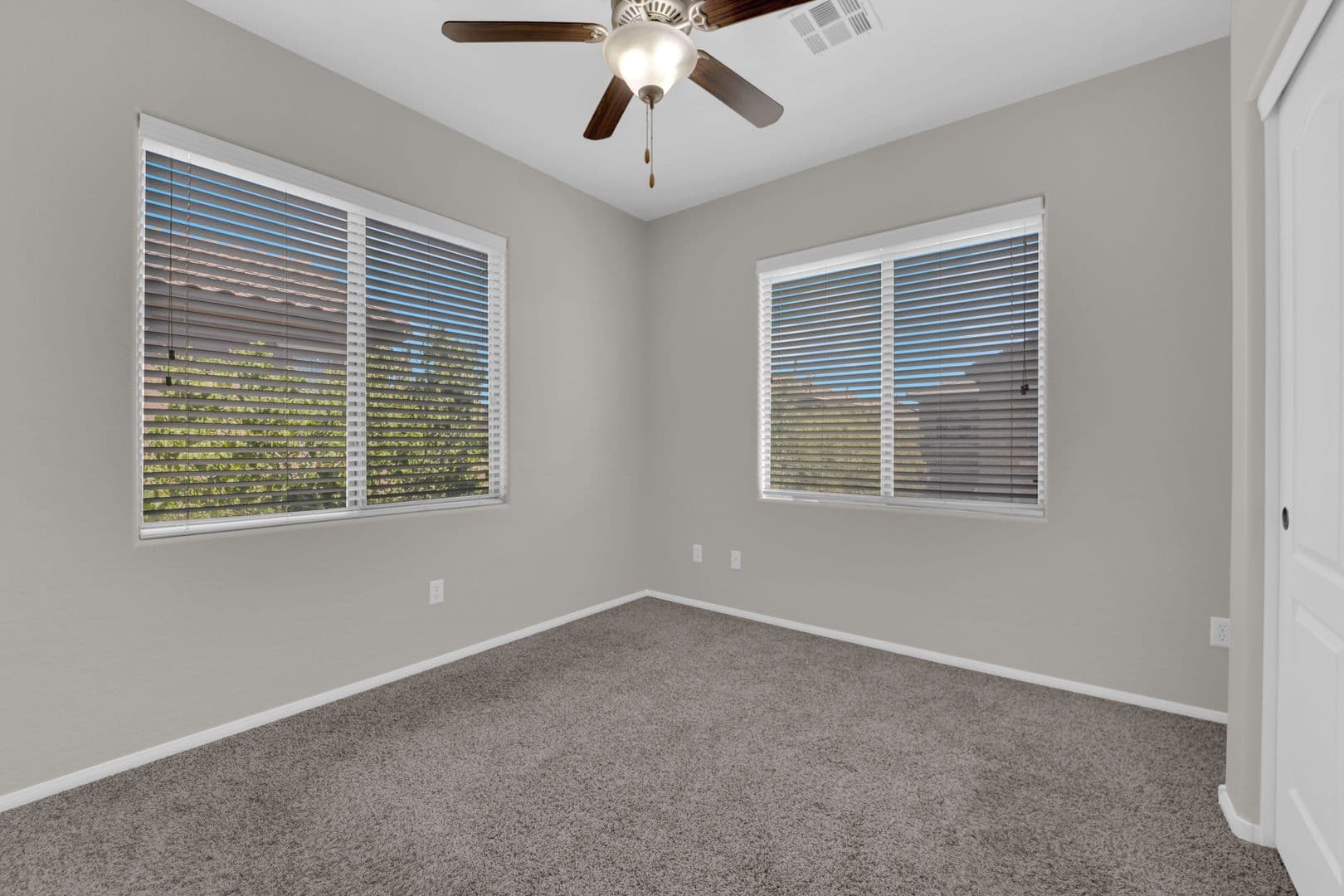 Henderson House: 685 Calamus Palm Place