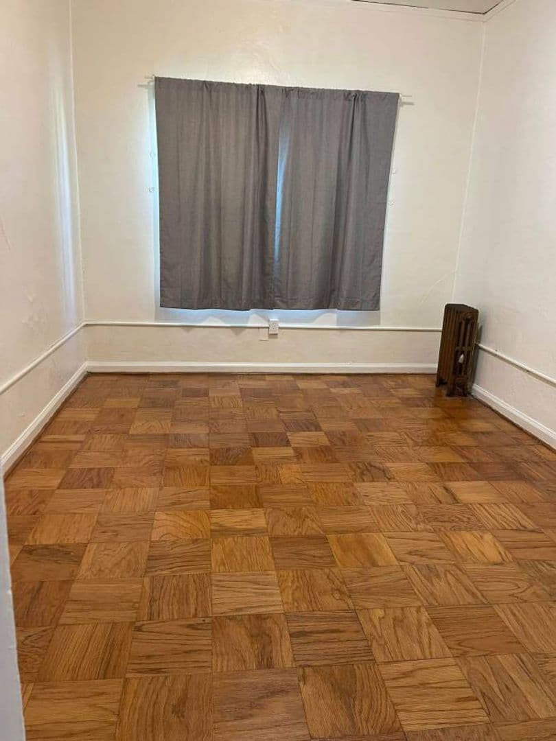 Berkeley Apartment: 2516 Piedmont Ave