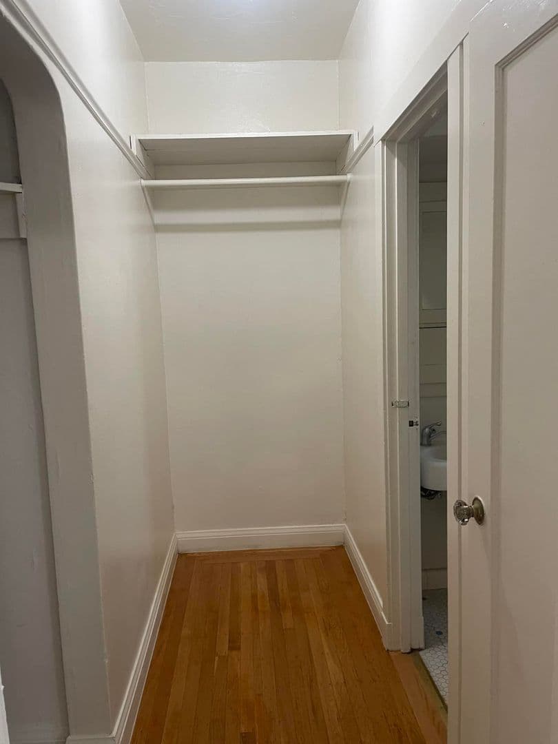 Berkeley Apartment: 2419 Durant Ave