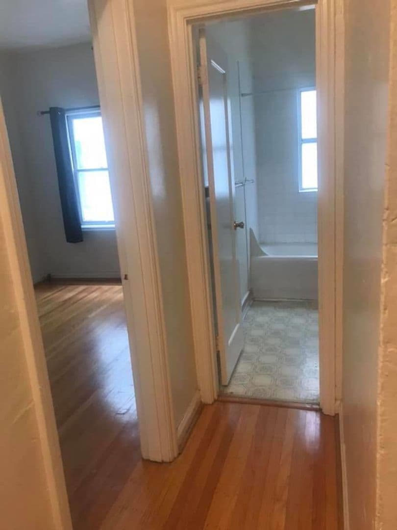 Berkeley Apartment: 2514 Piedmont Ave