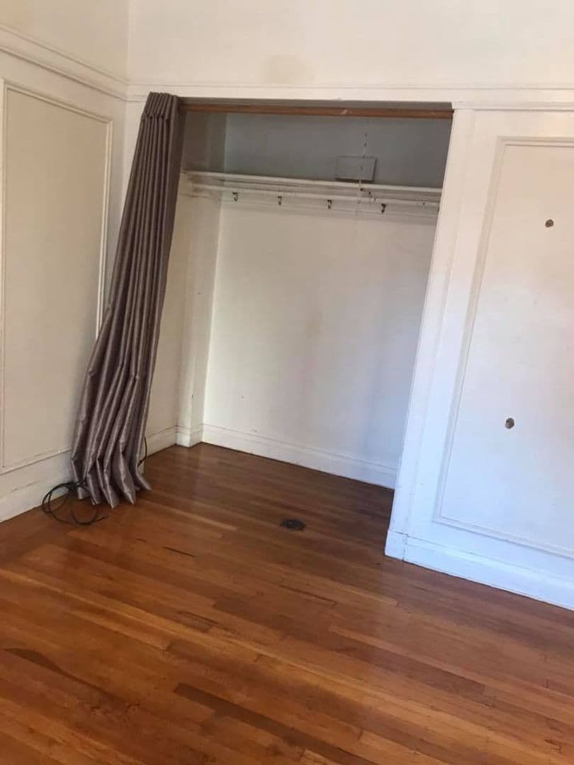 Berkeley Apartment: 2419 Durant Ave