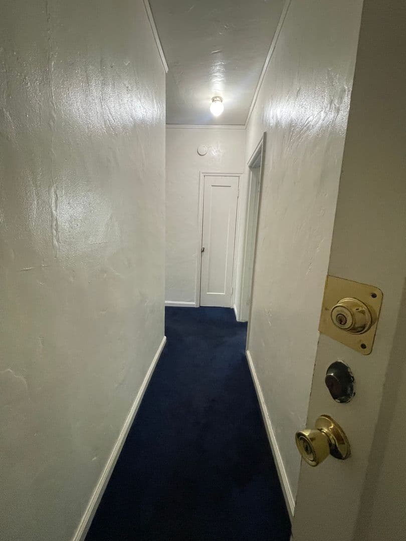Berkeley Apartment: 2516 Piedmont Ave