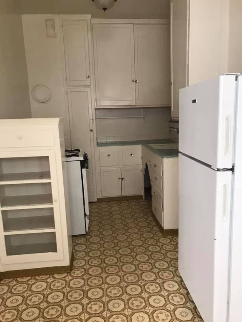 Berkeley Apartment: 2516 Piedmont Ave