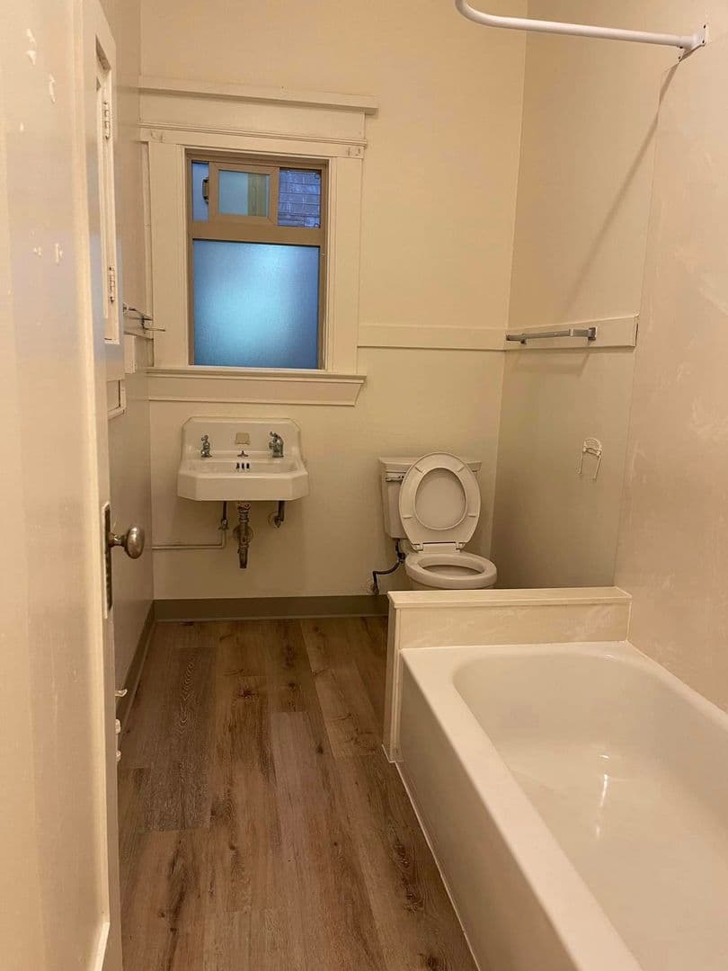 Berkeley Apartment: 2525 Durant Ave