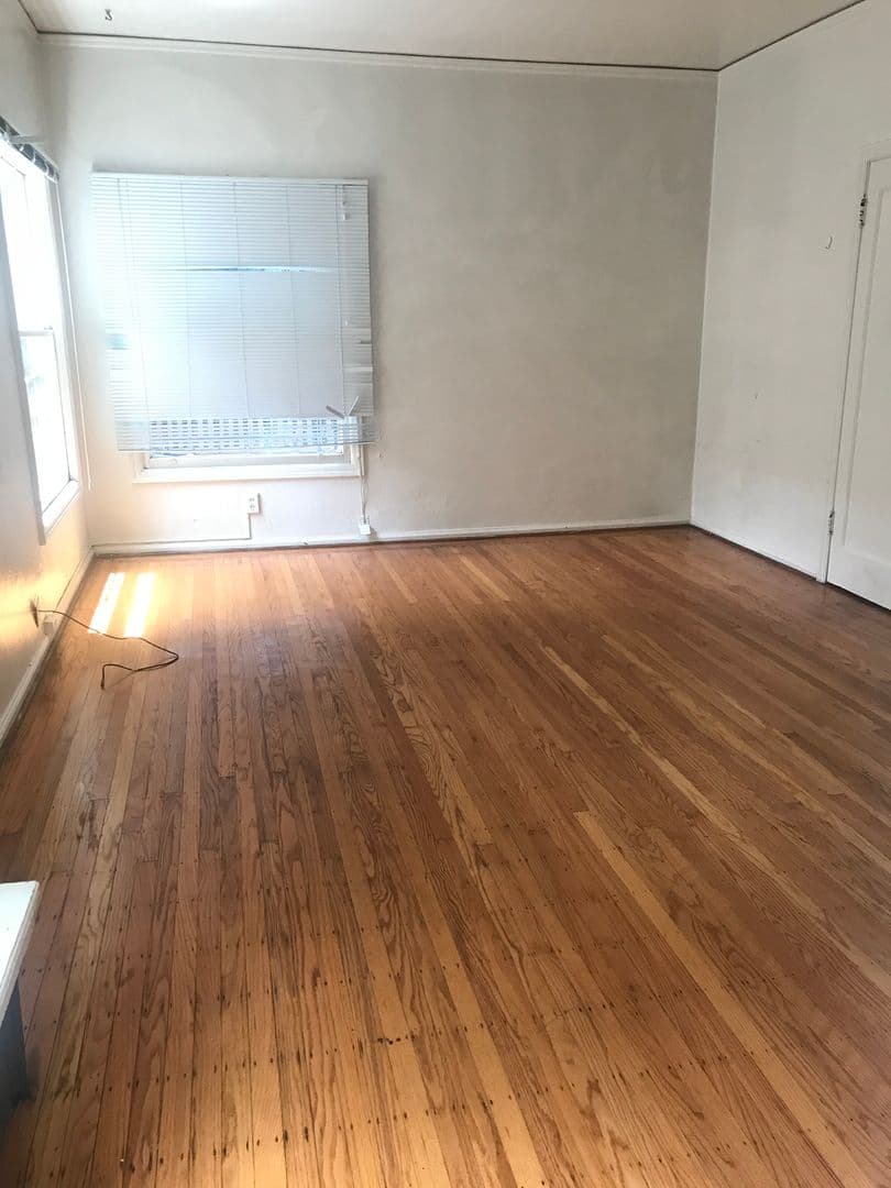 Berkeley Apartment: 2514 Piedmont Ave