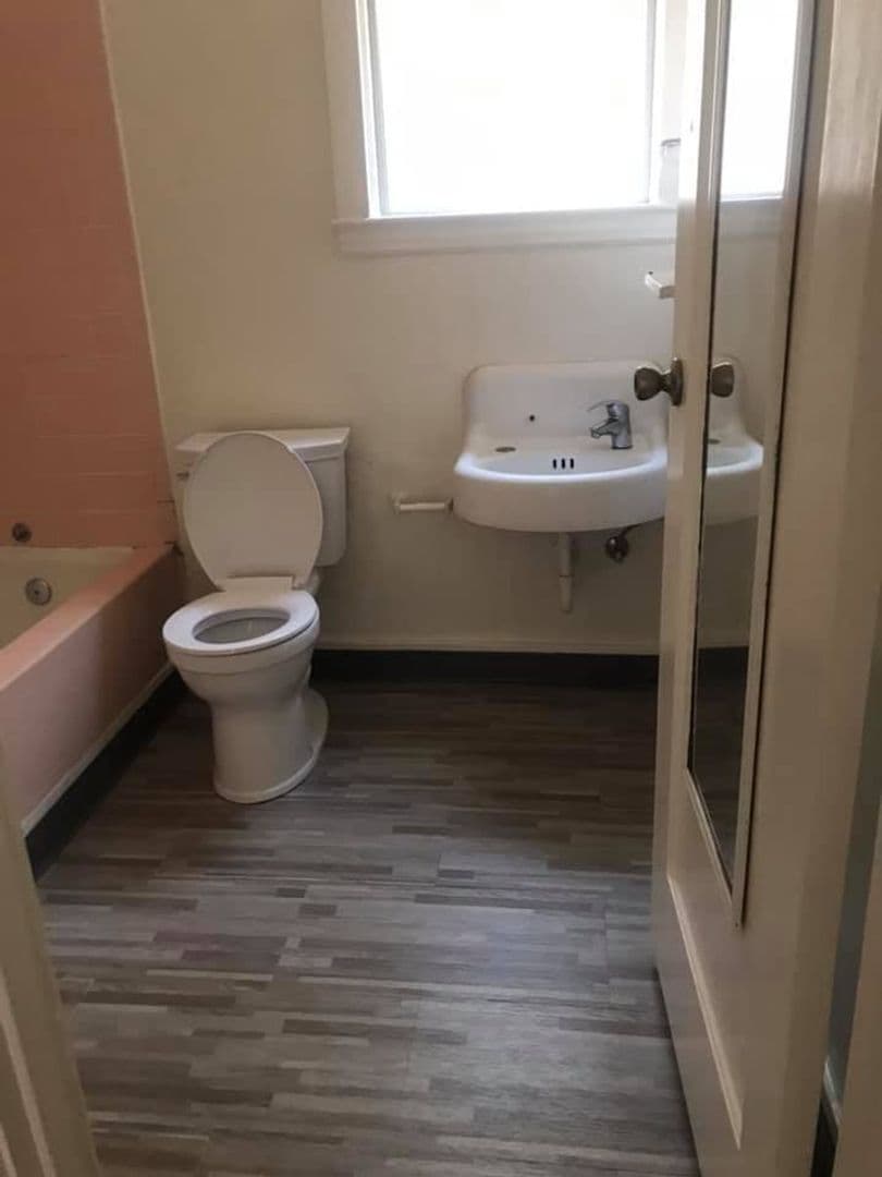 Berkeley Apartment: 2411 Durant Ave