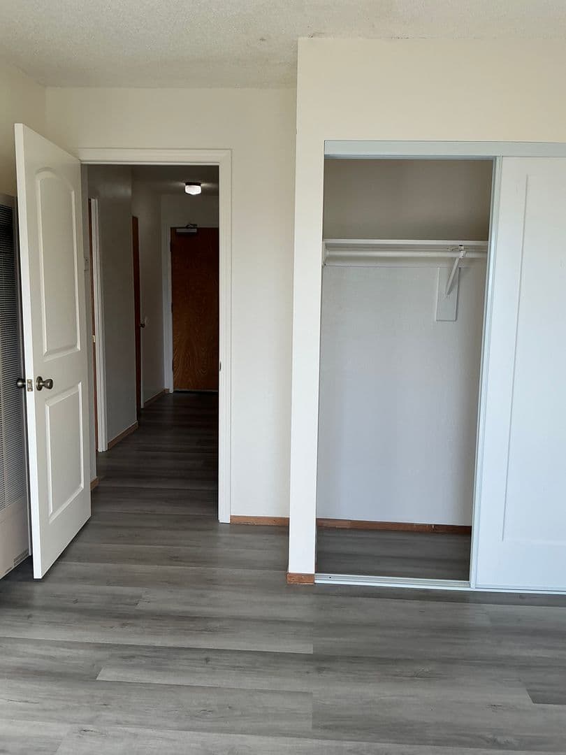 Berkeley Apartment: 2230 Haste St