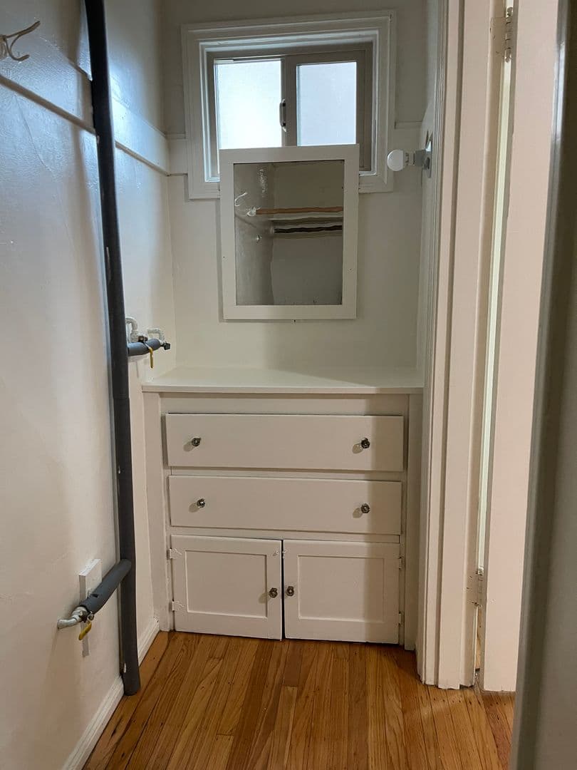 Berkeley Apartment: 2516 Piedmont Ave