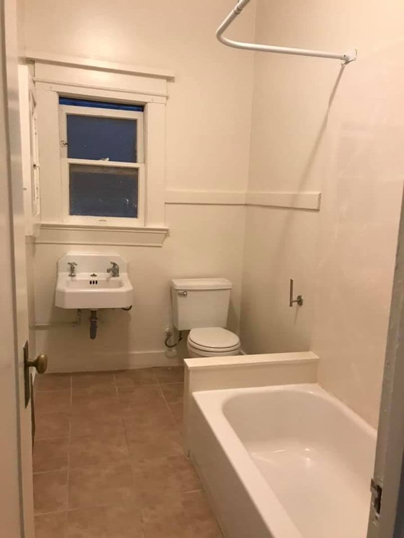 Berkeley Apartment: 2525 Durant Ave
