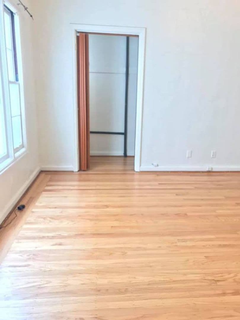 Berkeley Apartment: 2514 Piedmont Ave