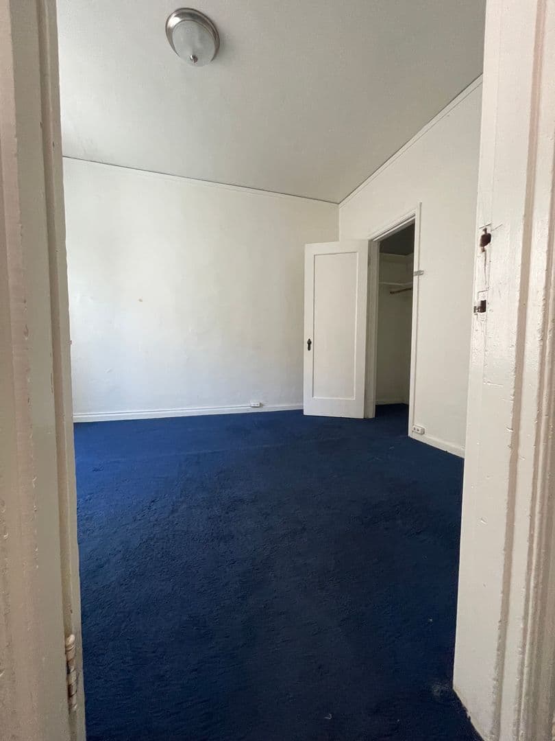 Berkeley Apartment: 2516 Piedmont Ave