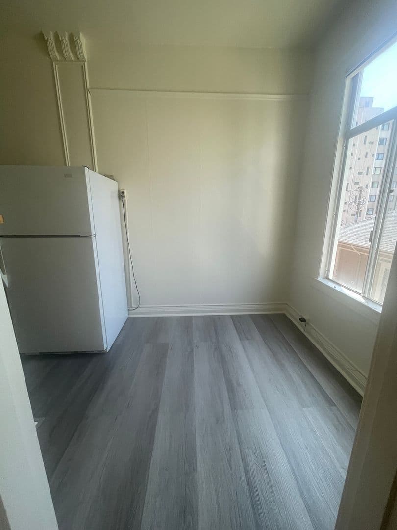 Berkeley Apartment: 2419 Durant Ave